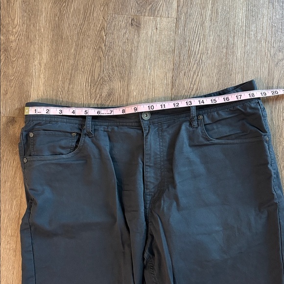 Red Ale by Alesbury Straight Fit Pant. Size 36/32. - Picture 8 of 8